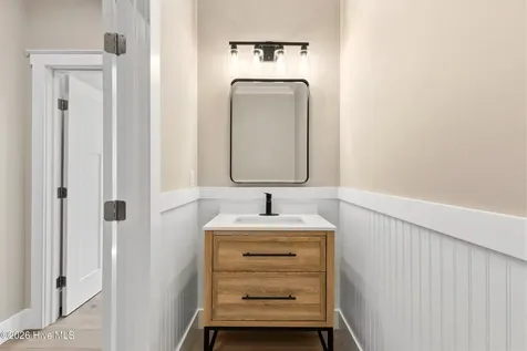 406 Compass Point Hampstead NC 28443