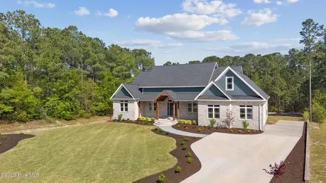 406 Compass Point Hampstead NC 28443