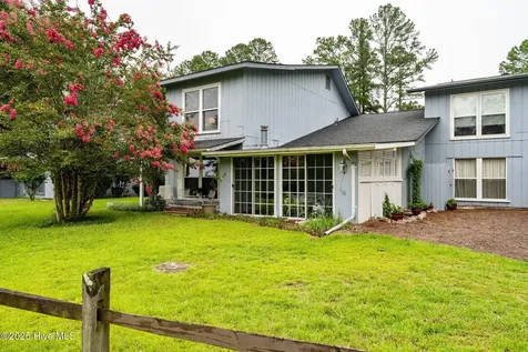 4 Foxhill Circle Foxfire Village NC 27281