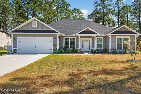 1422 Mona Passage Court New Bern NC 28560