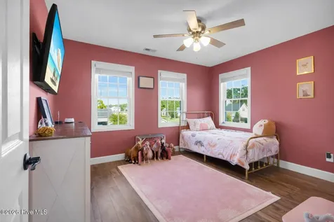 143 Tifton Circle Cape Carteret NC 28584
