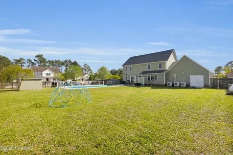 143 Tifton Circle Cape Carteret NC 28584