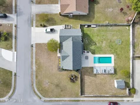 143 Tifton Circle Cape Carteret NC 28584
