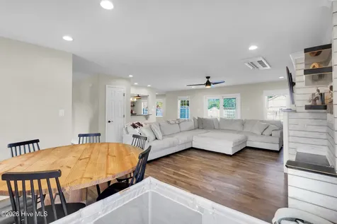 143 Tifton Circle Cape Carteret NC 28584