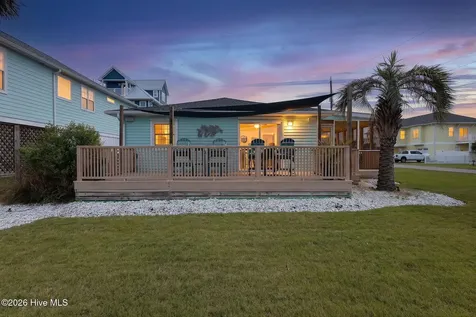 101 Delaware Avenue Carolina Beach NC 28428