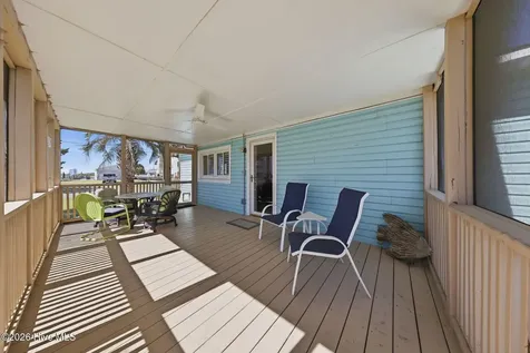 101 Delaware Avenue Carolina Beach NC 28428