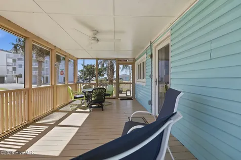 101 Delaware Avenue Carolina Beach NC 28428
