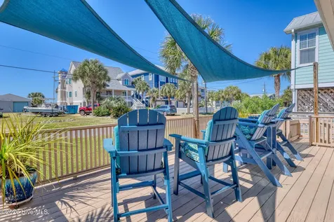 101 Delaware Avenue Carolina Beach NC 28428