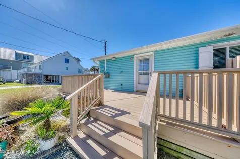 101 Delaware Avenue Carolina Beach NC 28428
