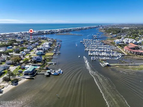 101 Delaware Avenue Carolina Beach NC 28428