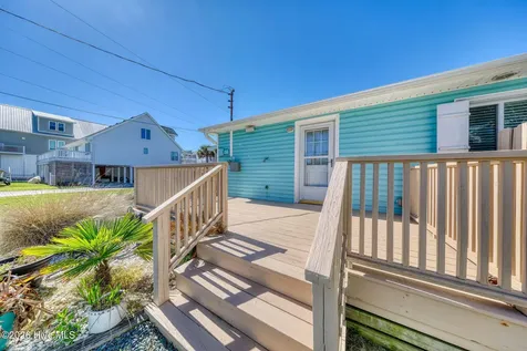 101 Delaware Avenue Carolina Beach NC 28428