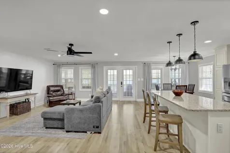 725 Chadwick Shores Drive Sneads Ferry NC 28460