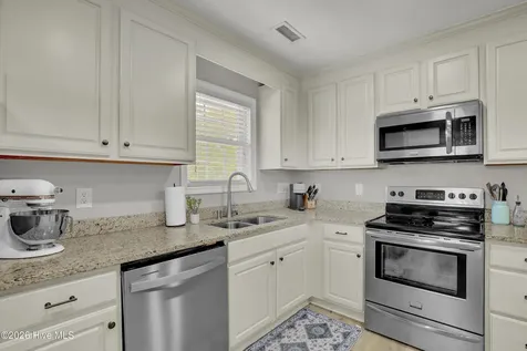 725 Chadwick Shores Drive Sneads Ferry NC 28460