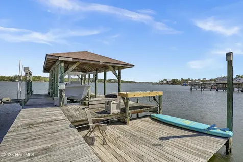 725 Chadwick Shores Drive Sneads Ferry NC 28460