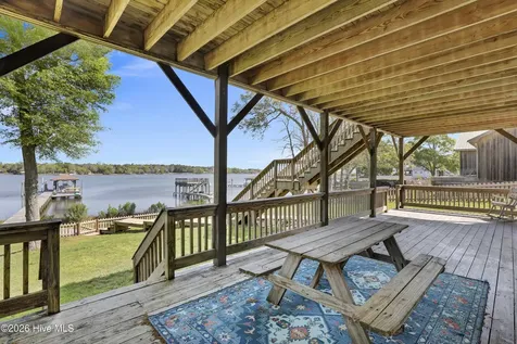 725 Chadwick Shores Drive Sneads Ferry NC 28460