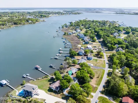 725 Chadwick Shores Drive Sneads Ferry NC 28460