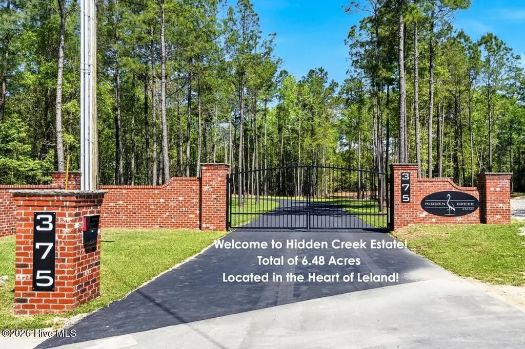 375 & 383 Wolfridge Road NE Leland NC 28451