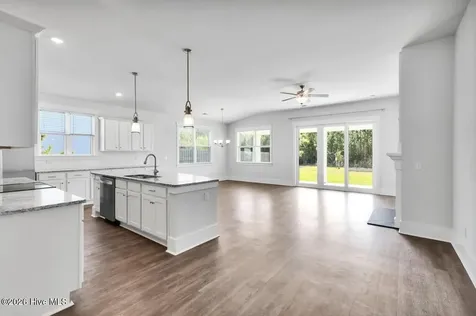 304 Edgewater Way Surf City NC 28445