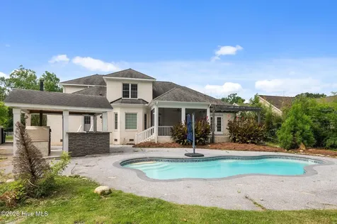 414 Crown Drive Washington NC 27889
