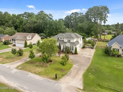 414 Crown Drive Washington NC 27889