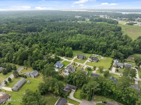 414 Crown Drive Washington NC 27889