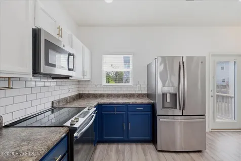 806 Blanche Avenue Carolina Beach NC 28428