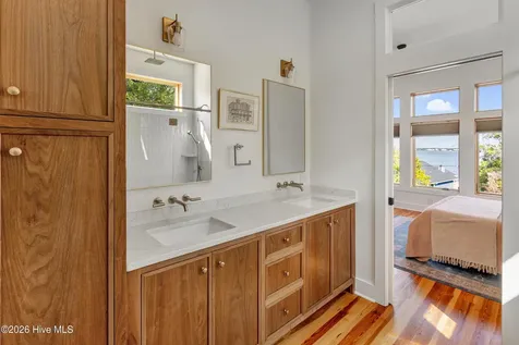5709 E Landing Court Emerald Isle NC 28594
