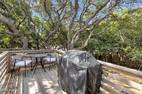 5709 E Landing Court Emerald Isle NC 28594