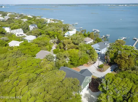 5709 E Landing Court Emerald Isle NC 28594