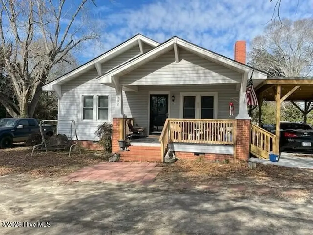 302 W Wilmington Street Burgaw NC 28425
