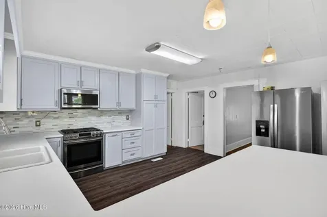 302 W Wilmington Street Burgaw NC 28425