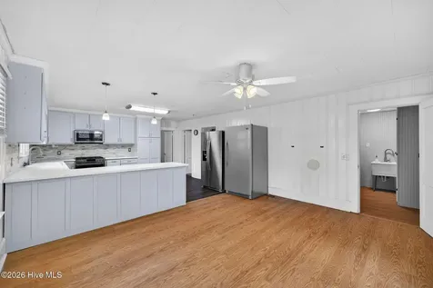 302 W Wilmington Street Burgaw NC 28425