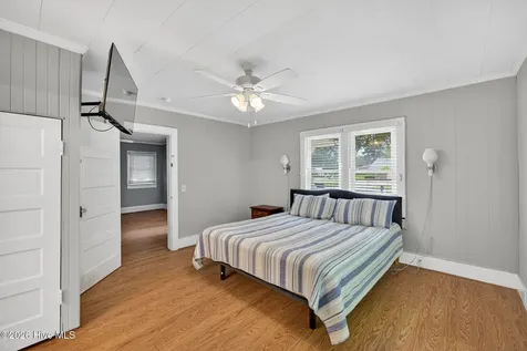 302 W Wilmington Street Burgaw NC 28425