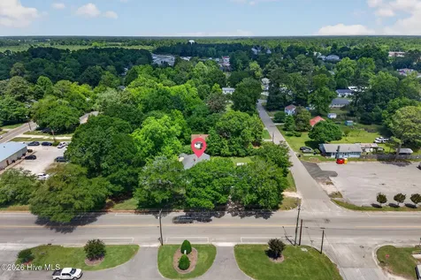 302 W Wilmington Street Burgaw NC 28425