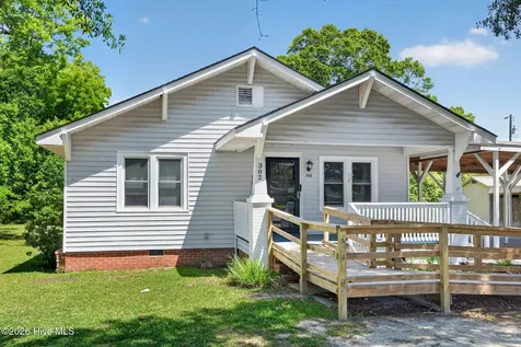 302 W Wilmington Street Burgaw NC 28425