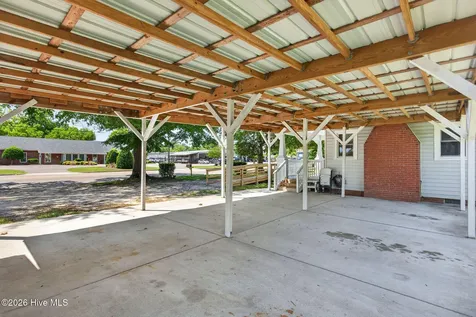 302 W Wilmington Street Burgaw NC 28425