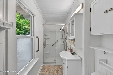 302 W Wilmington Street Burgaw NC 28425