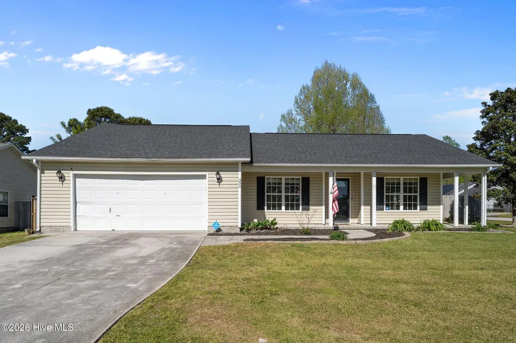 300 Carlisle Court Jacksonville NC 28540
