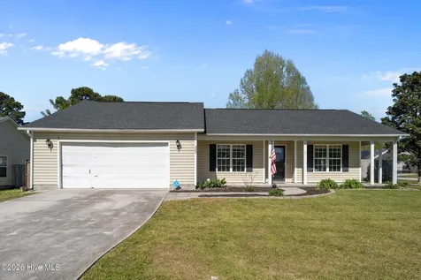 300 Carlisle Court Jacksonville NC 28540