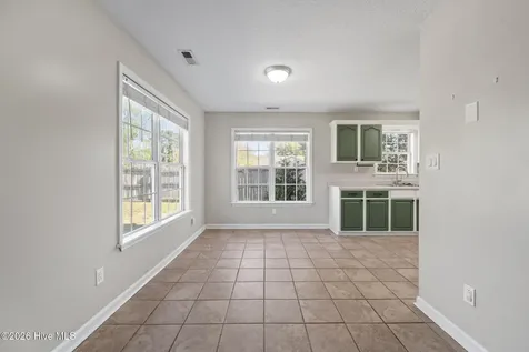 300 Carlisle Court Jacksonville NC 28540