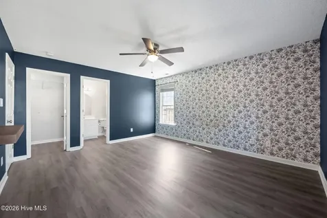 300 Carlisle Court Jacksonville NC 28540