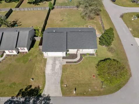 300 Carlisle Court Jacksonville NC 28540