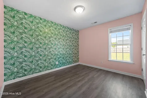 300 Carlisle Court Jacksonville NC 28540