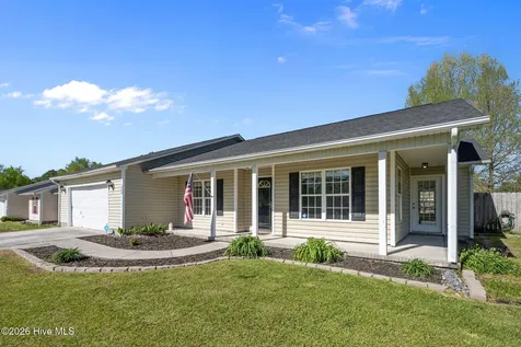 300 Carlisle Court Jacksonville NC 28540