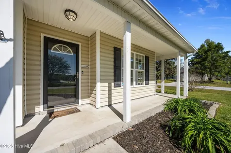 300 Carlisle Court Jacksonville NC 28540