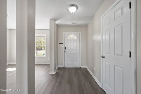 300 Carlisle Court Jacksonville NC 28540