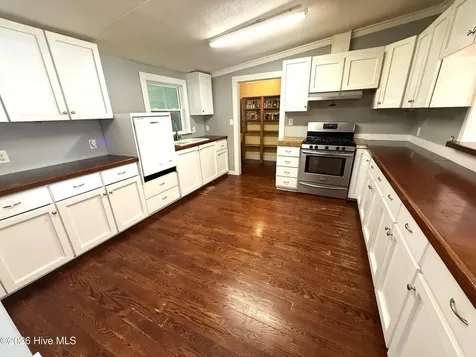2803 Travis Road Columbia NC 27925