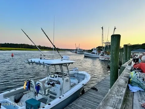 330 S Middleton Drive NW Calabash NC 28467