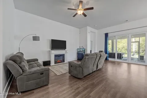 326 Edgewater Way Surf City NC 28445