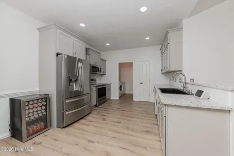 410 Peppermint Drive Hubert NC 28539